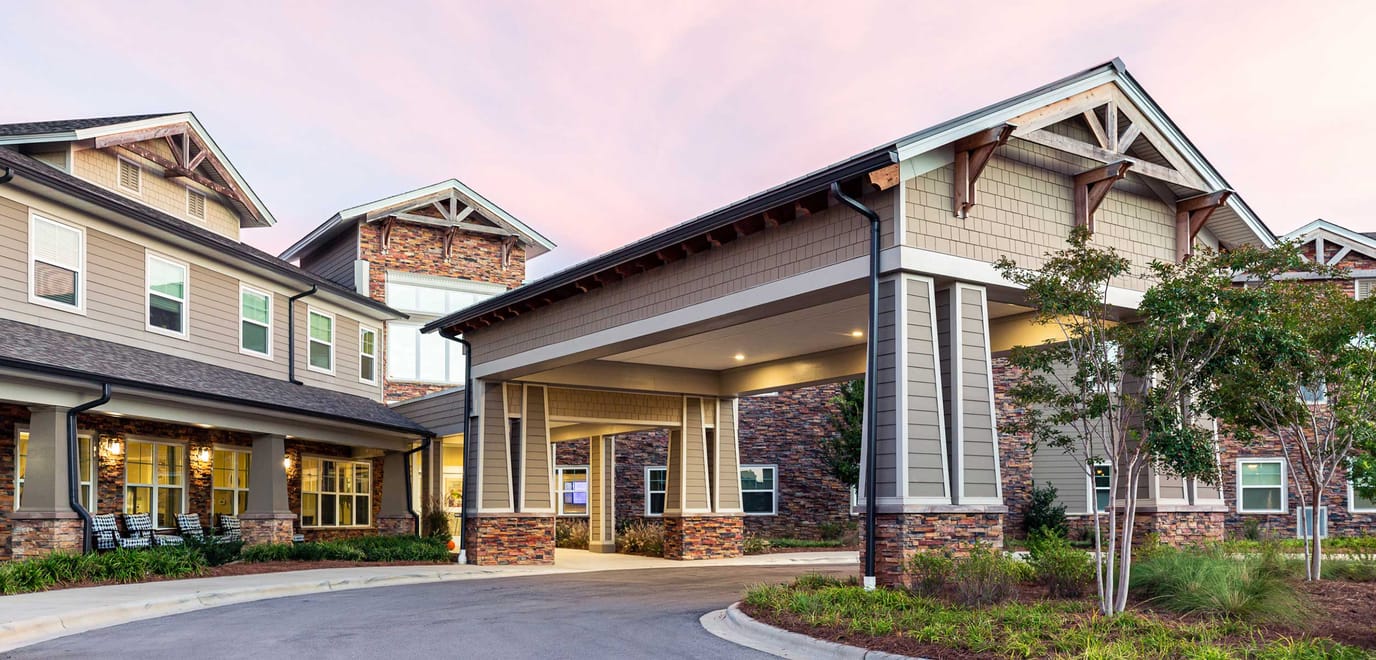 Front entrance of HarborChase of Riverwalk facility