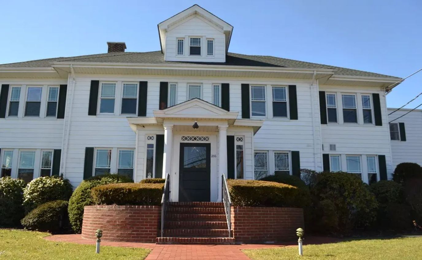 Exterior view of an assisted living facility