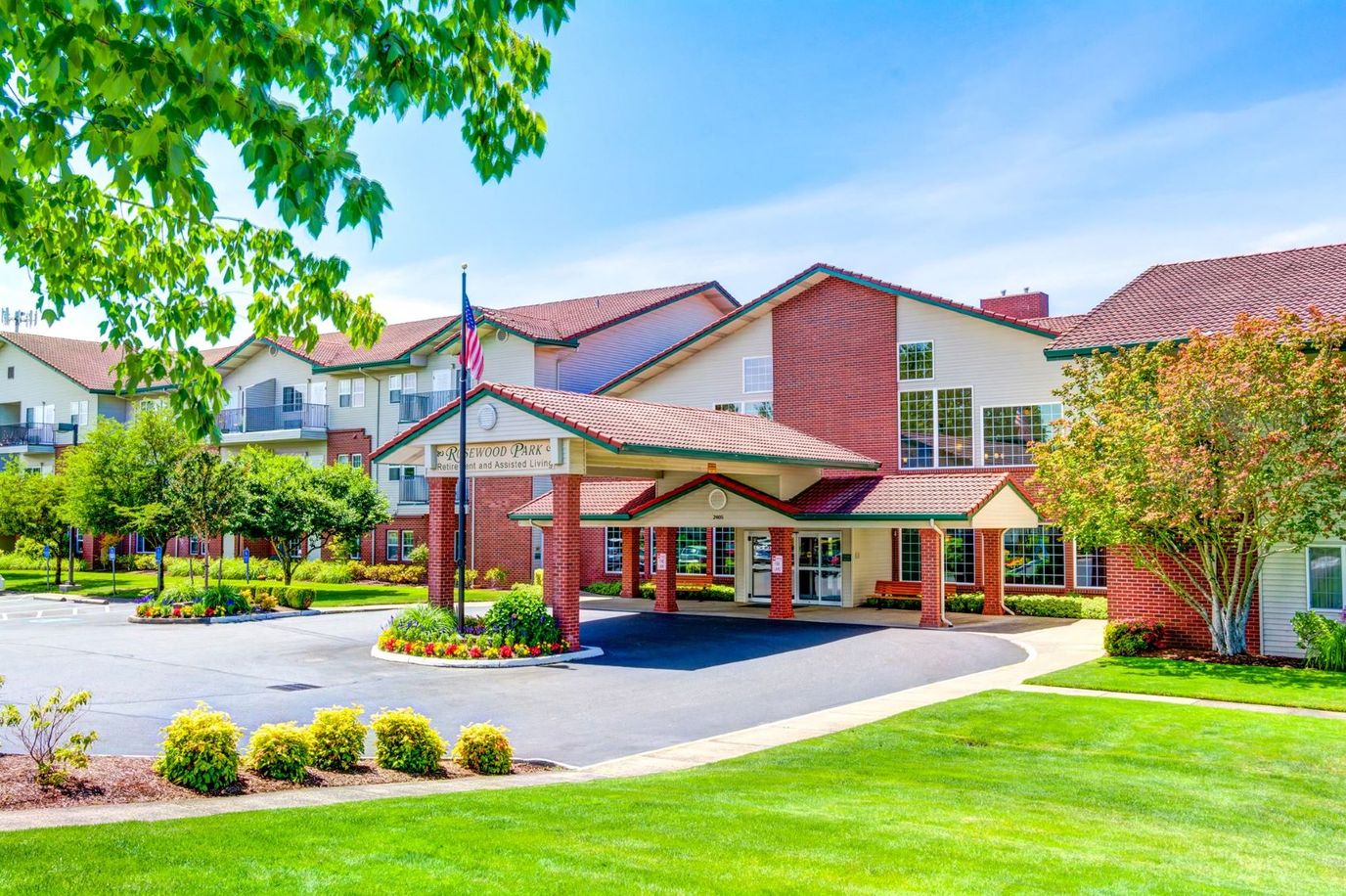 Exterior view of Rosewood Park Independent & Assisted Living Residence