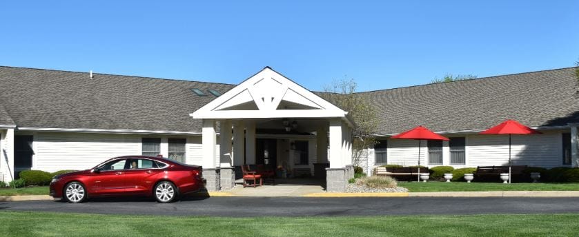 Front exterior of DevonHouse Senior Living facility