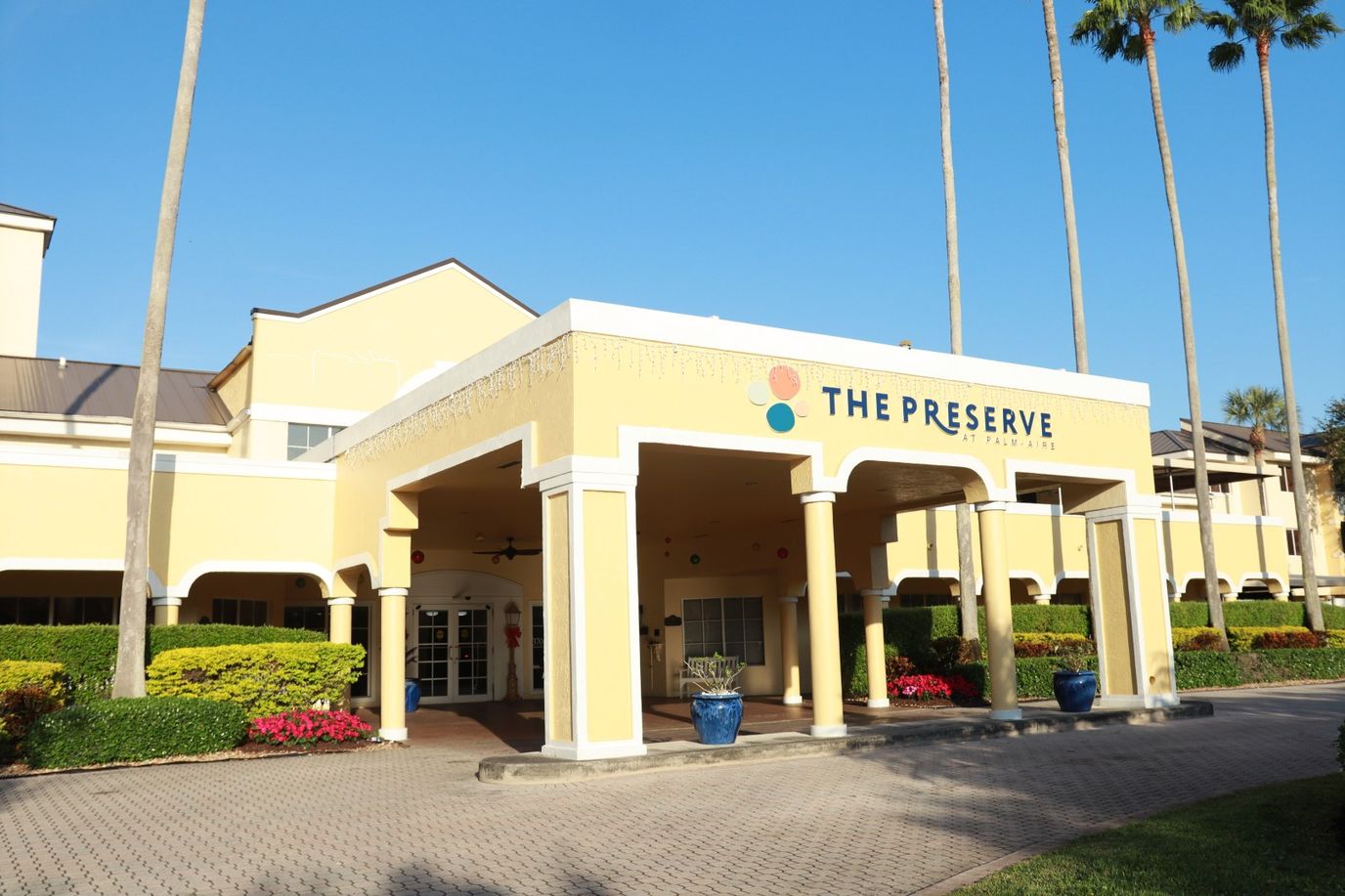 The exterior of The Preserve at Palm-Aire facility