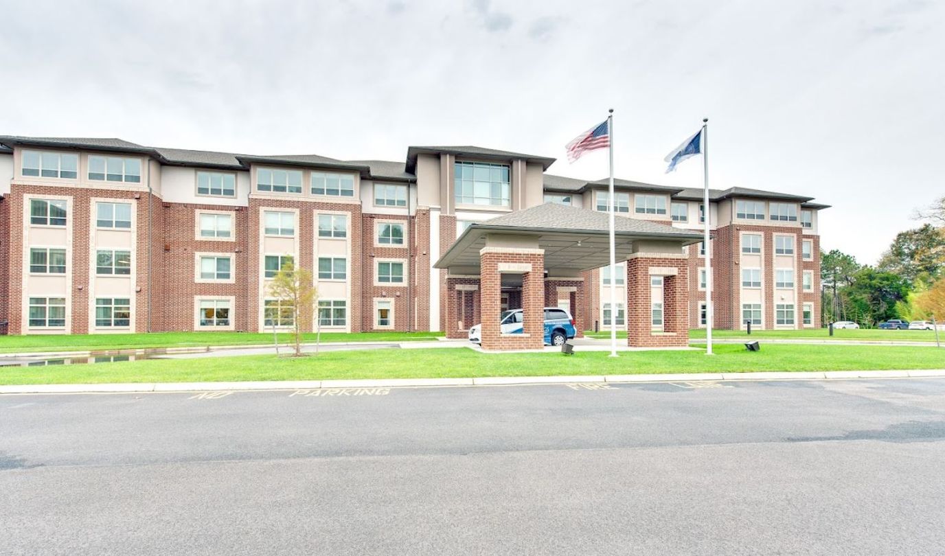 Exterior view of Harmony at Oakbrooke building