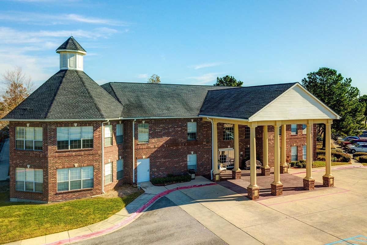 Exterior view of Laketown Village nursing home