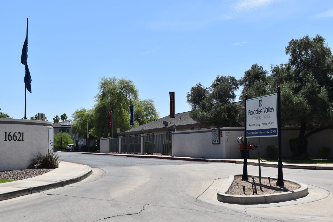 Entrance of Paradise Valley Senior Living facility