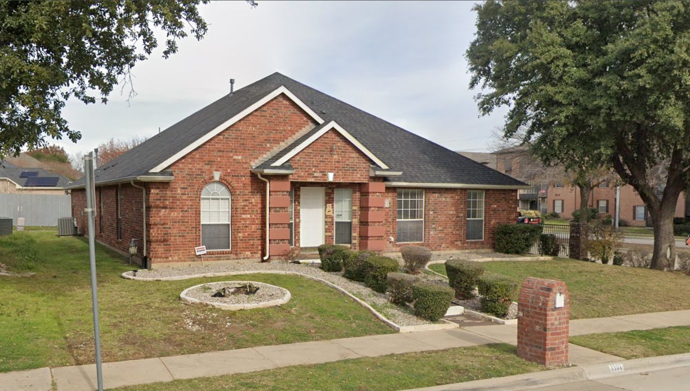 Exterior view of Breezewood Assisted Living facility