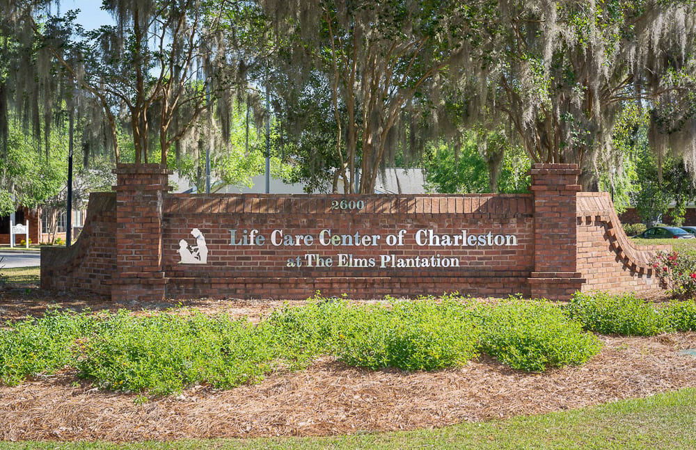 Exterior sign of Life Care Center of Charleston