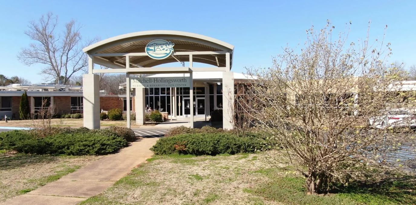 Exterior view of the Mitchell-Hollingsworth Nursing and Rehabilitation Center