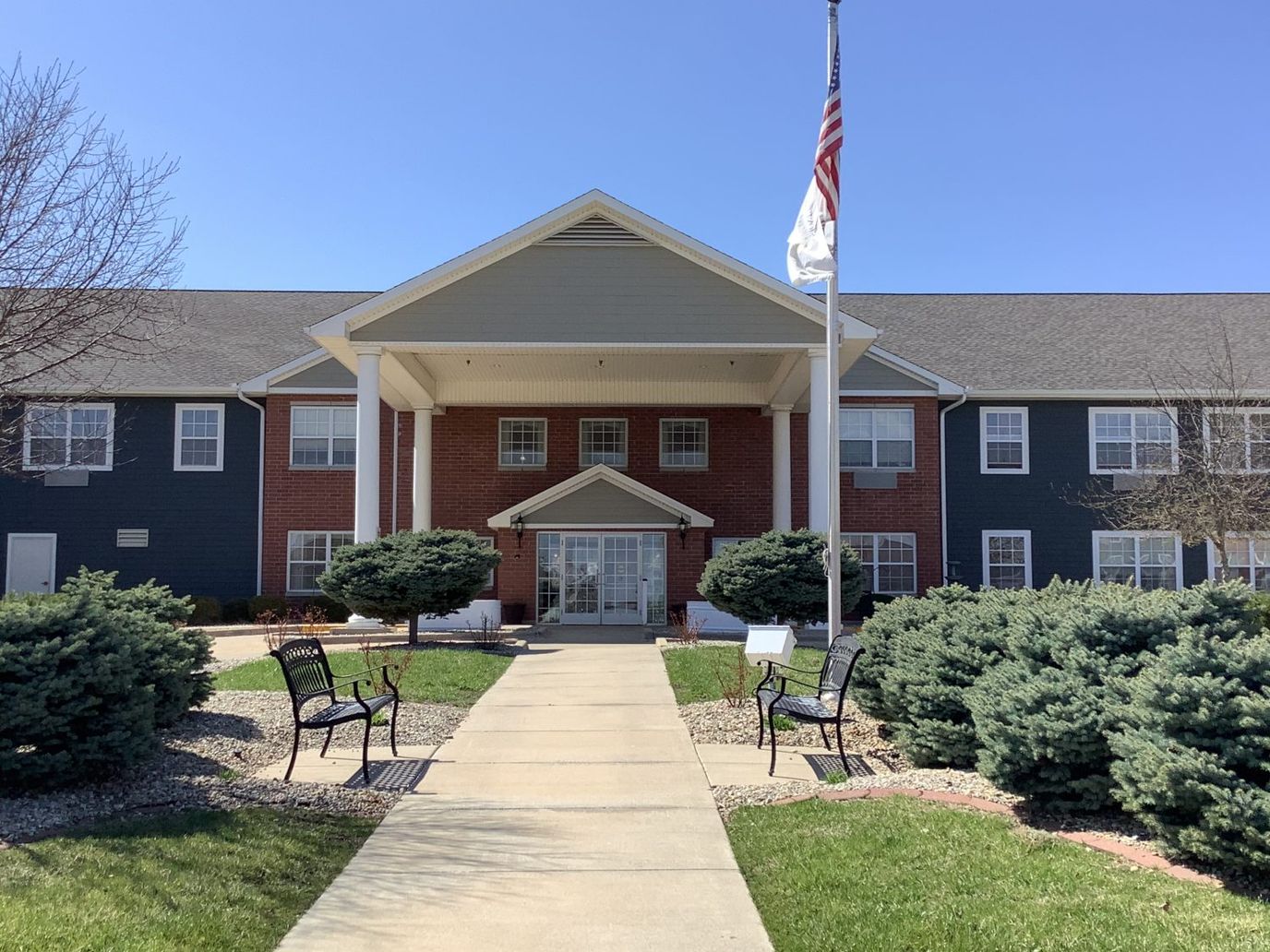 Exterior view of Prairie Winds of Urbana entrance