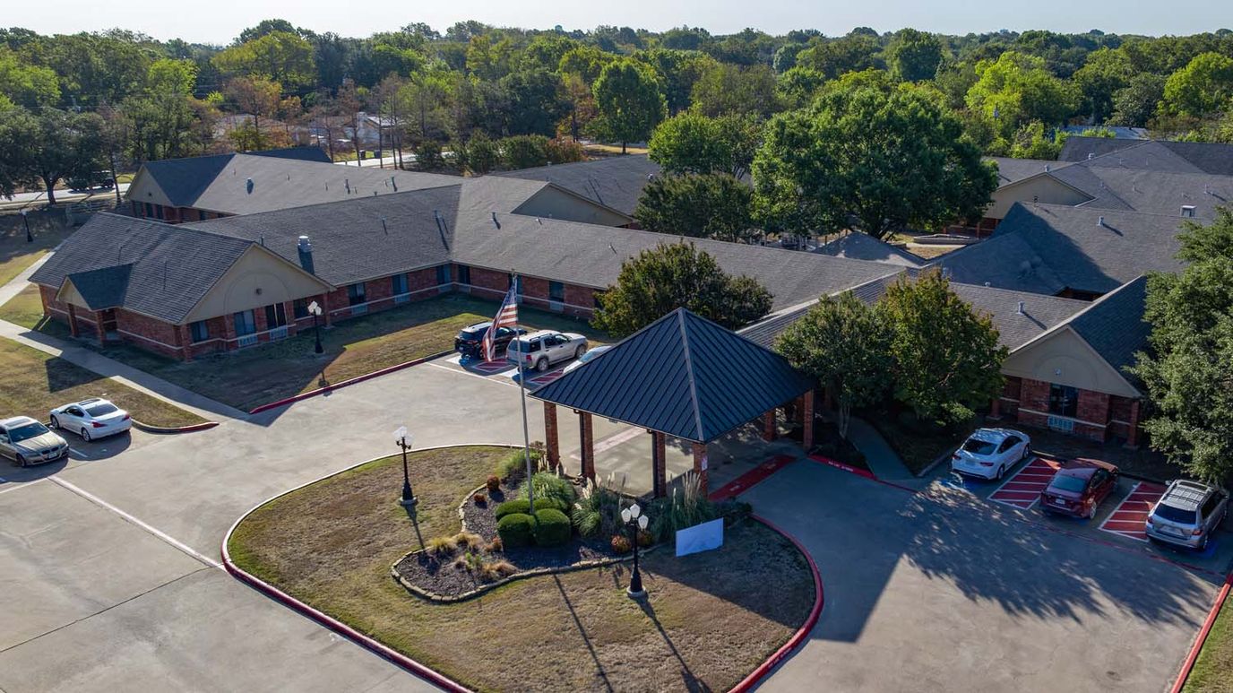 Aerial view of the Park Manor McKinney entrance and surrounding area