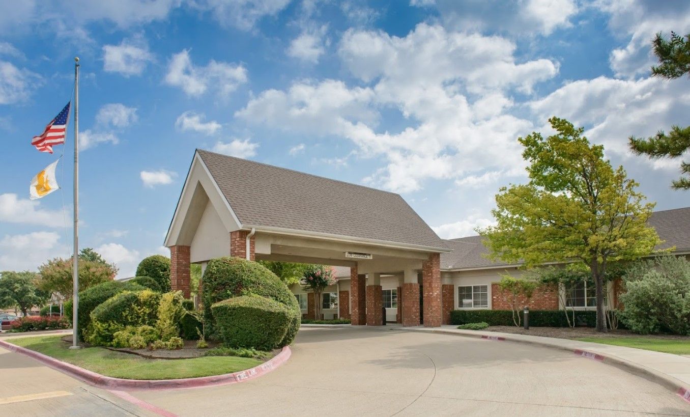 Entrance of Life Care Center of Plano with well-manicured landscaping