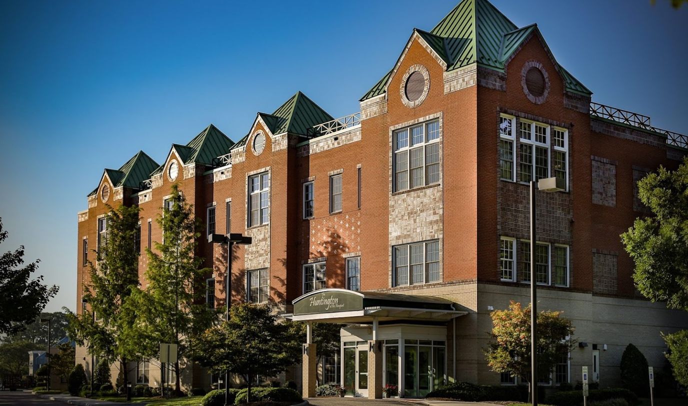 Exterior view of The Huntington Assisted Living building