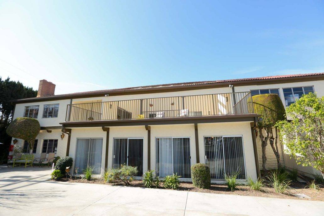 Exterior view of Whittier Glen Assisted Living facility