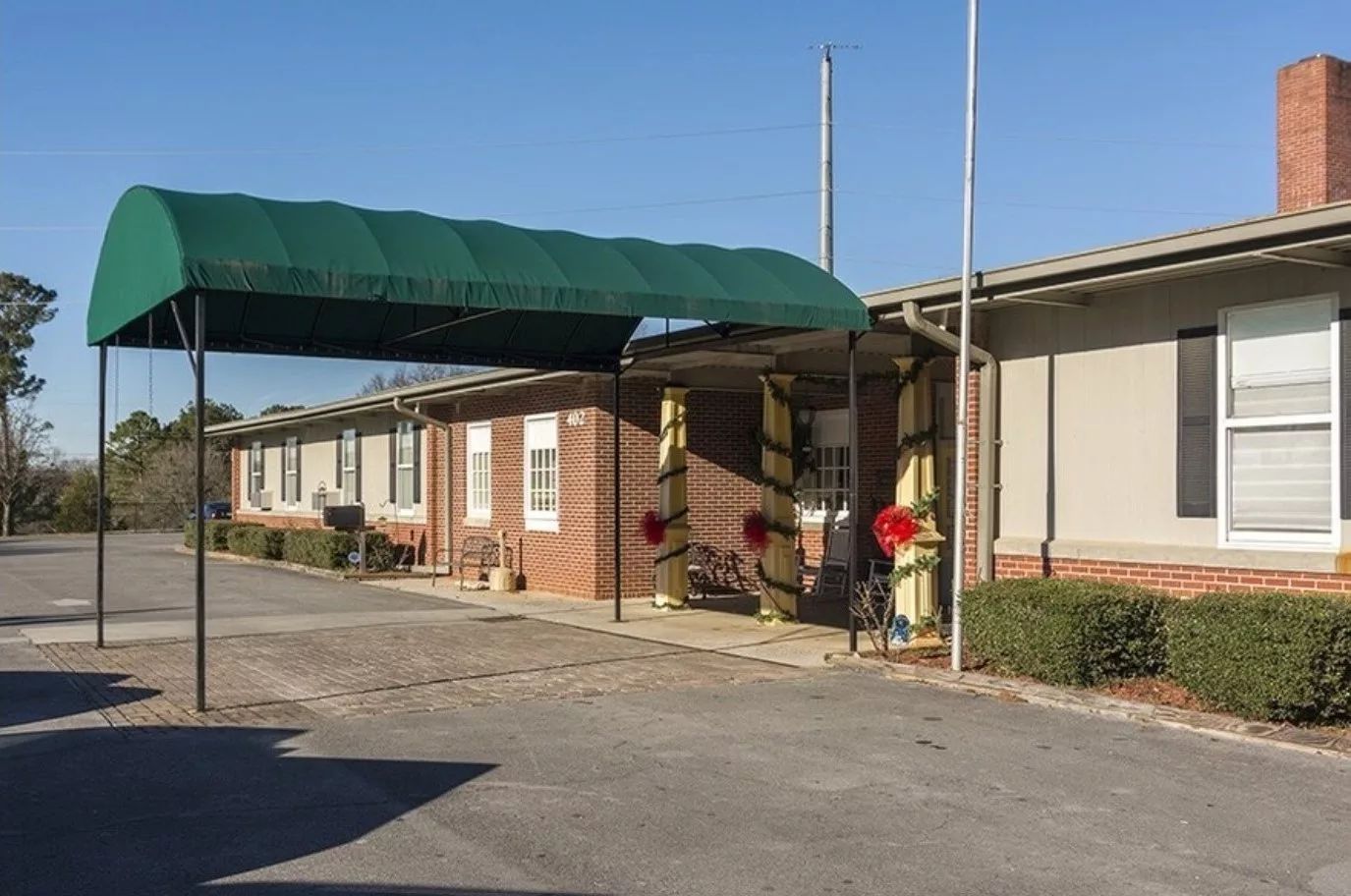 Entrance of a senior living facility with covered entry