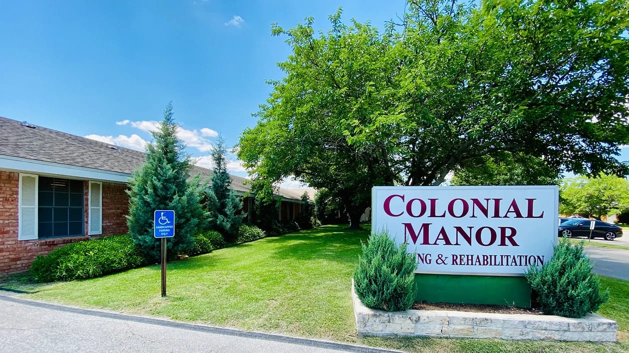 Exterior view of Colonial Manor Nursing & Rehabilitation