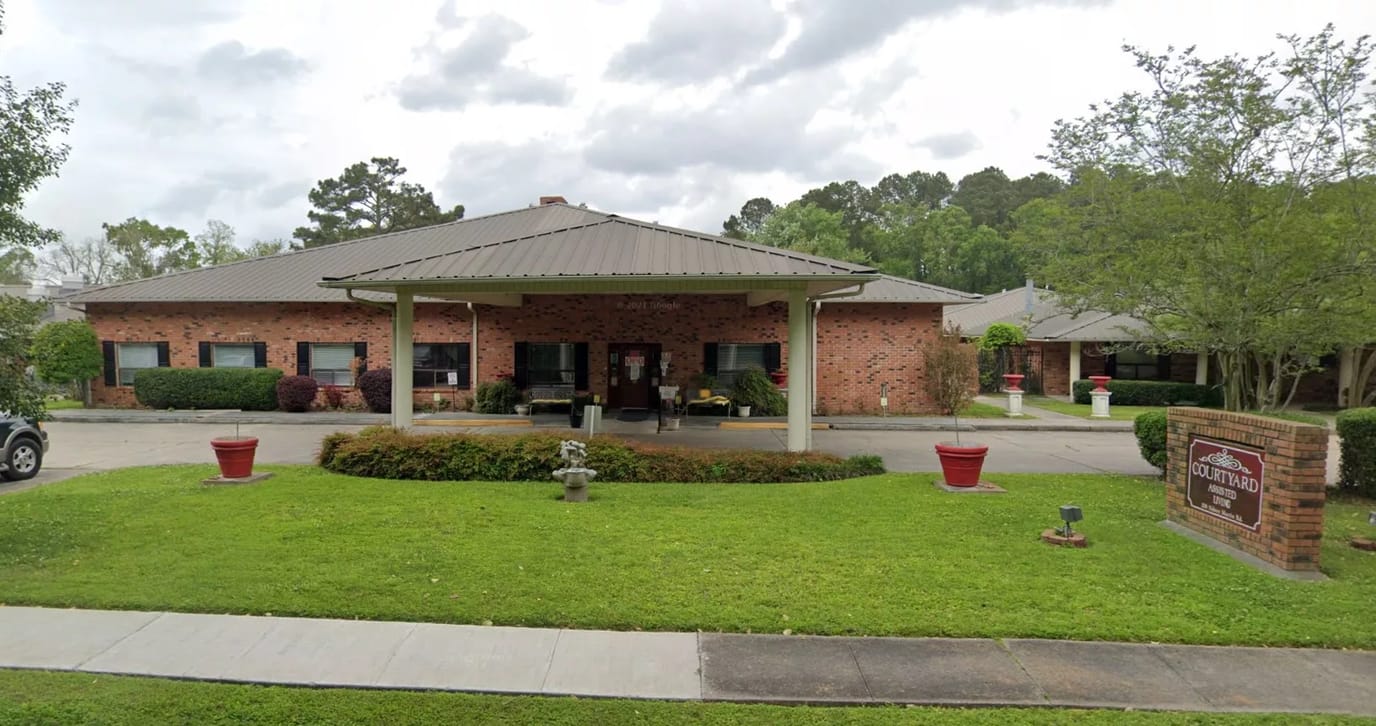 Exterior view of Courtyard Retirement and Assisted Living facility