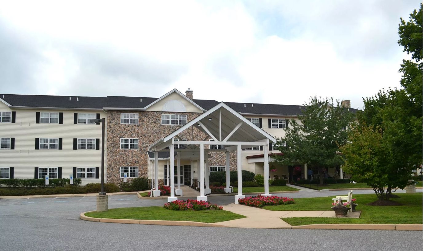 Front entrance of Glen Mills Senior Living facility