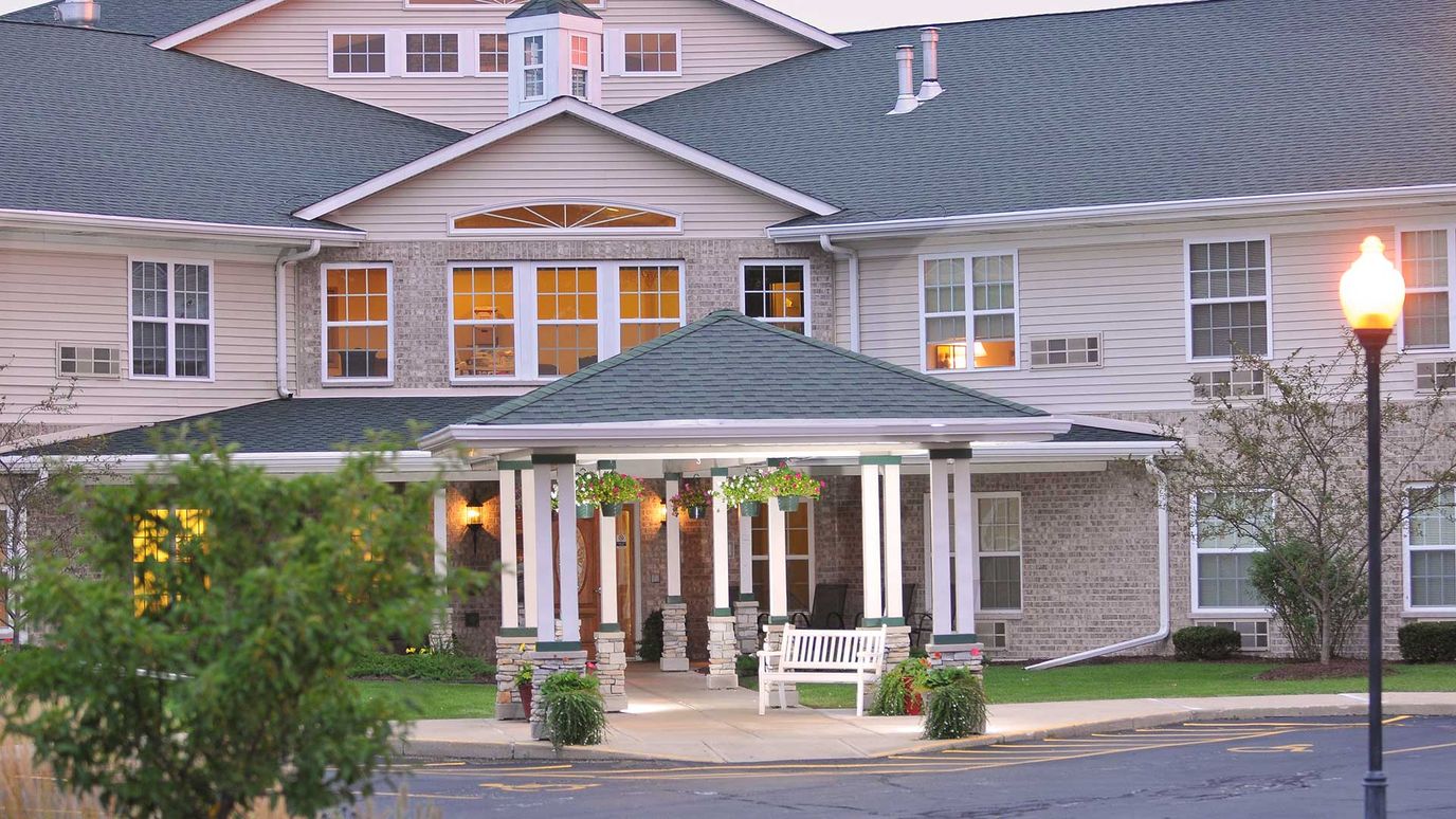 Exterior view of Heritage at Deer Creek entrance