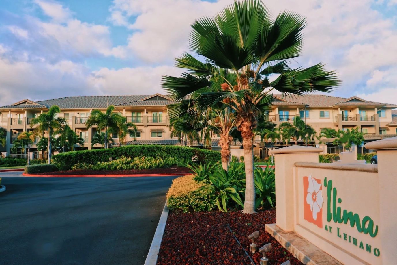 Exterior view of Ilima at Leihano with palm trees