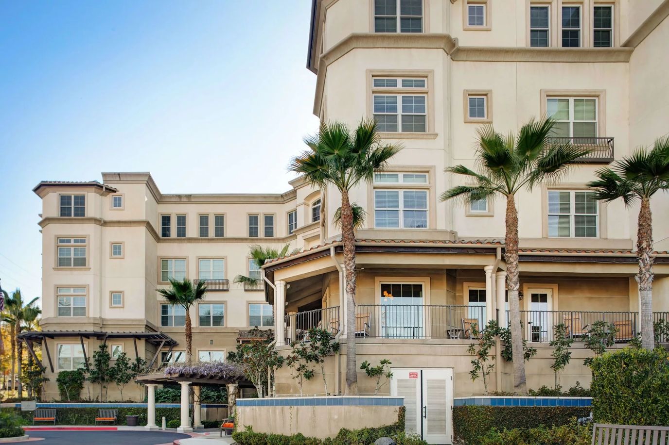 Exterior view of Ivy Park at Palos Verdes