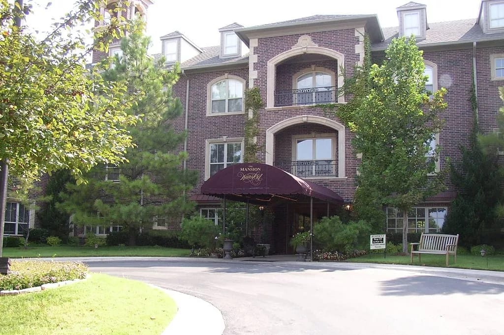 Building exterior of Mansion at Waterford