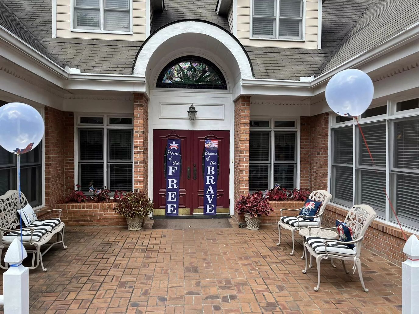 Entrance area of Medlock Gardens with festive decor