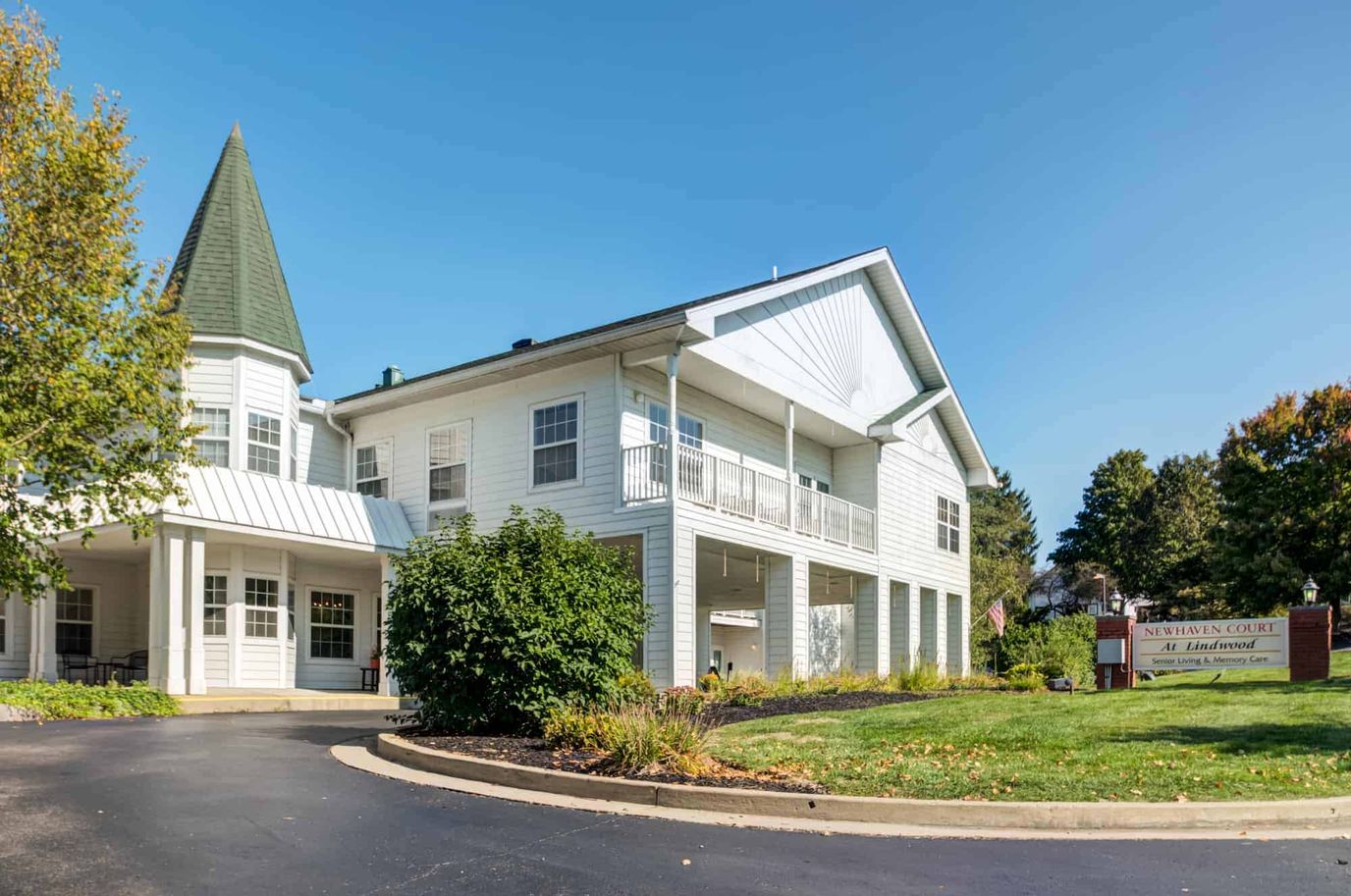 Exterior view of Newhaven Court at Lindwood