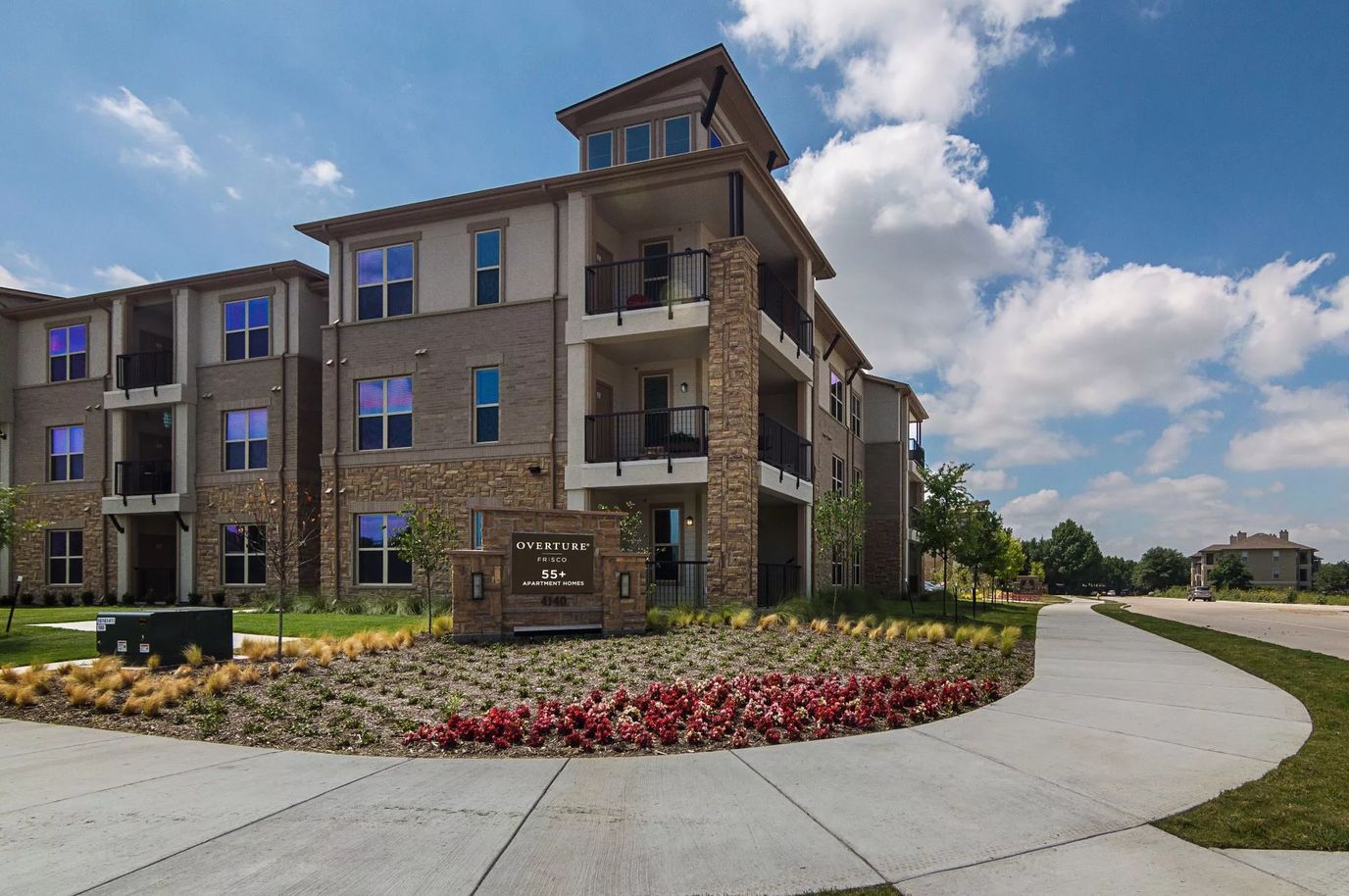 Building exterior view of Overture Frisco facility