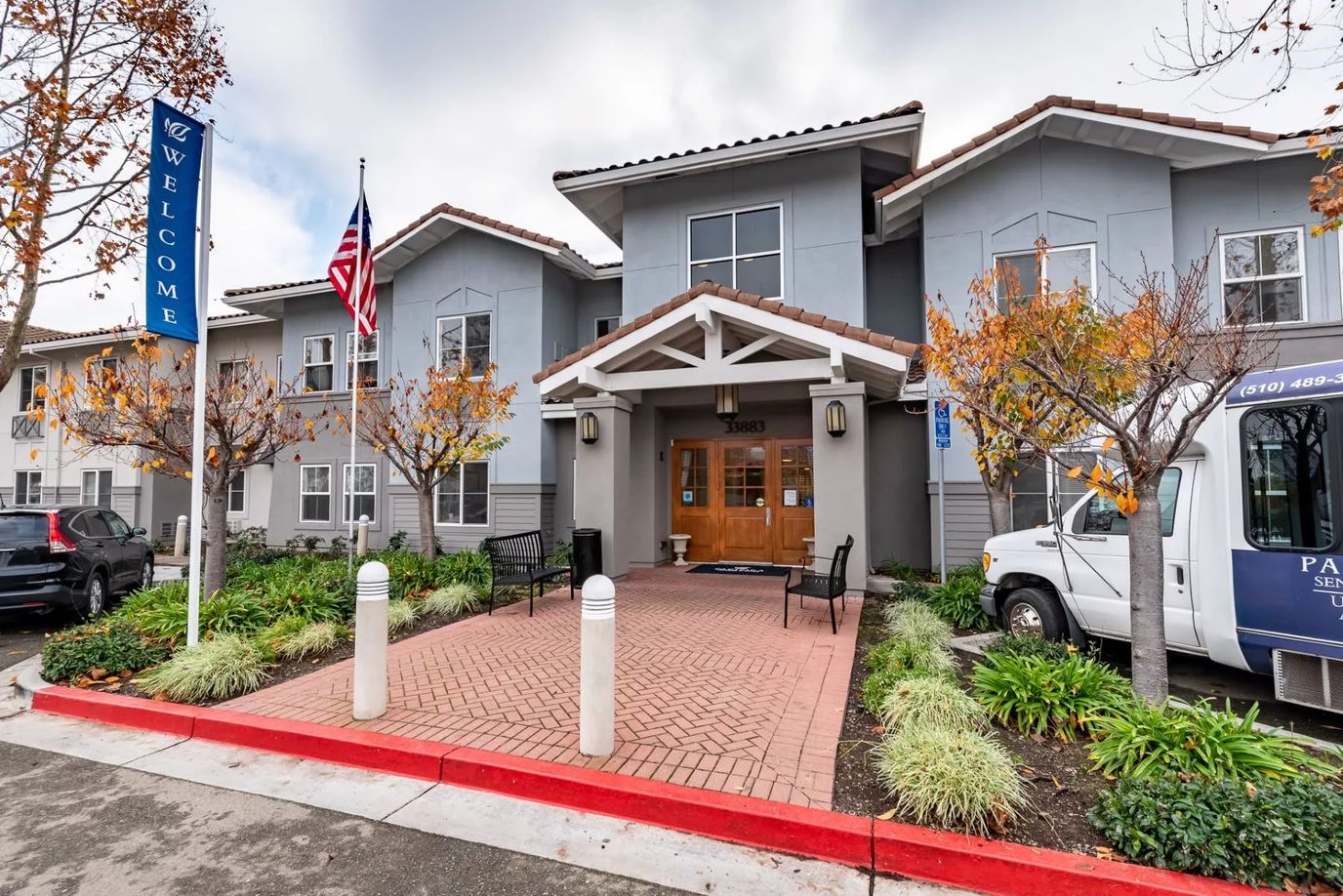 Exterior view of Pacifica Senior Living Union City entrance