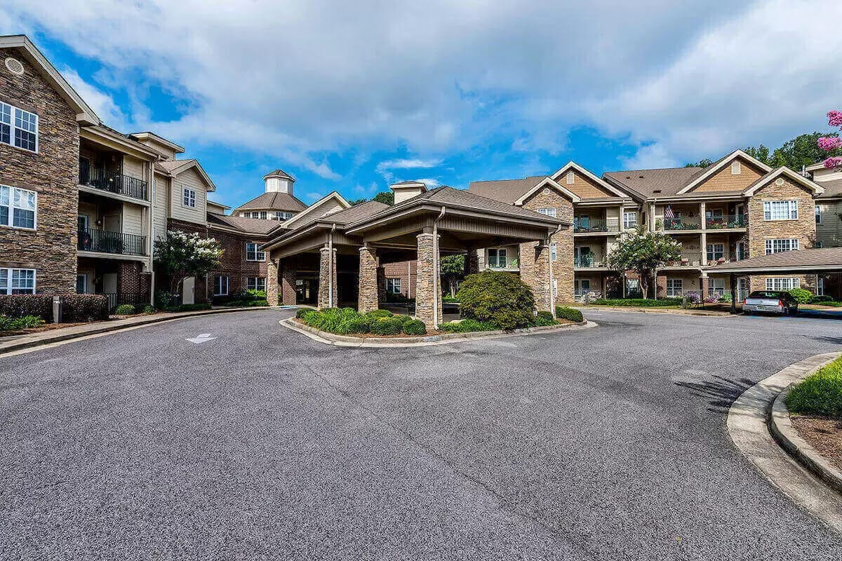 Exterior view of the Regency Pointe facility entrance