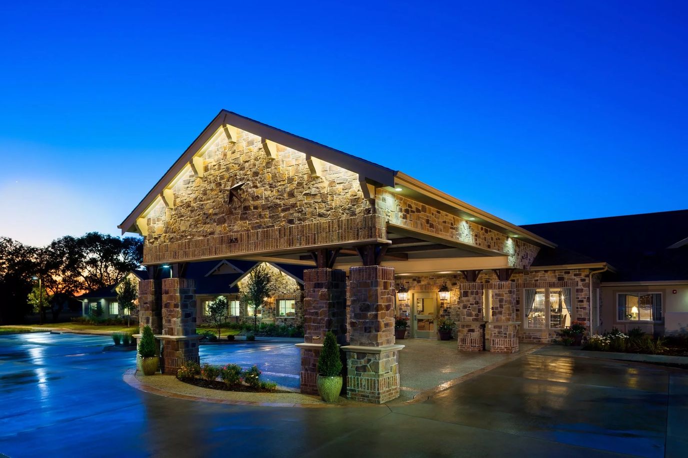 Exterior view of Saddlebrook Oxford Memory Care entrance