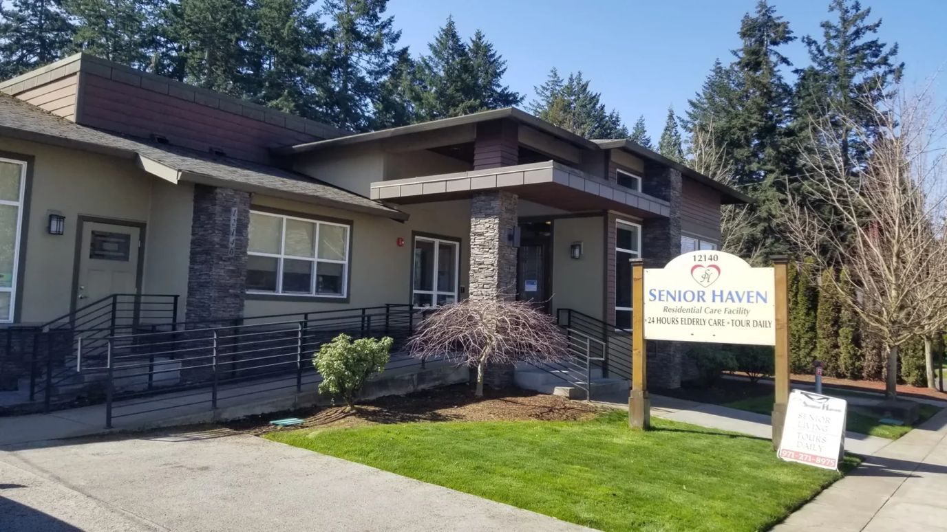 Exterior view of Senior Haven facility with landscaping