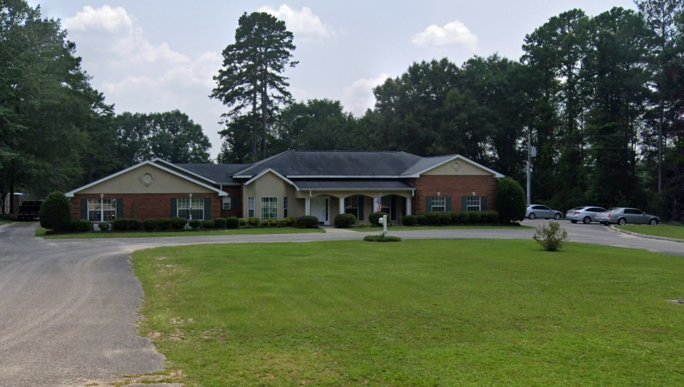 Exterior view of Serenity South Senior Living facility