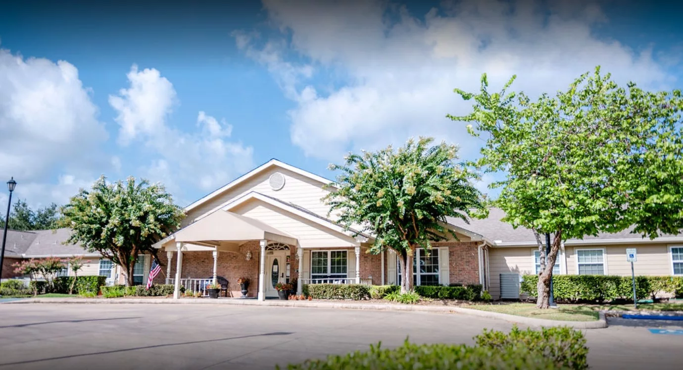 Exterior view of The Reserve at Braeswood entrance