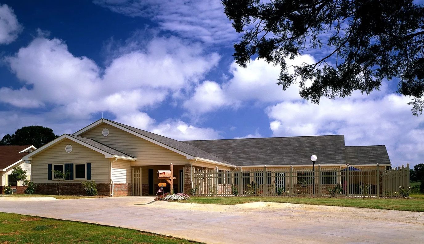 Exterior view of Traceway Retirement Community building