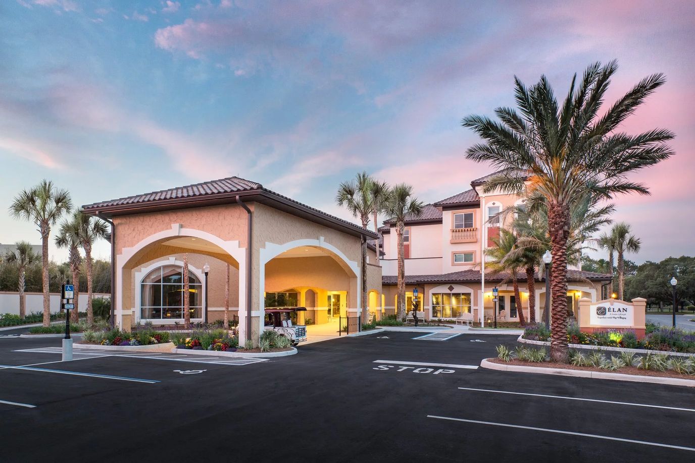 Exterior view of the Watercrest Spanish Springs facility