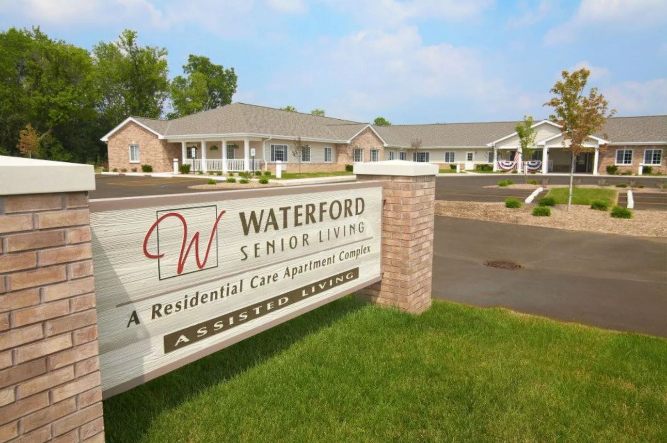 Exterior view of Waterford Senior Living building