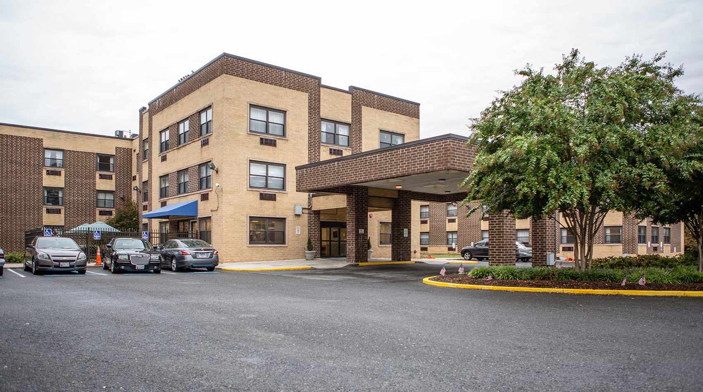 Exterior view of Capitol City Rehabilitation and Healthcare