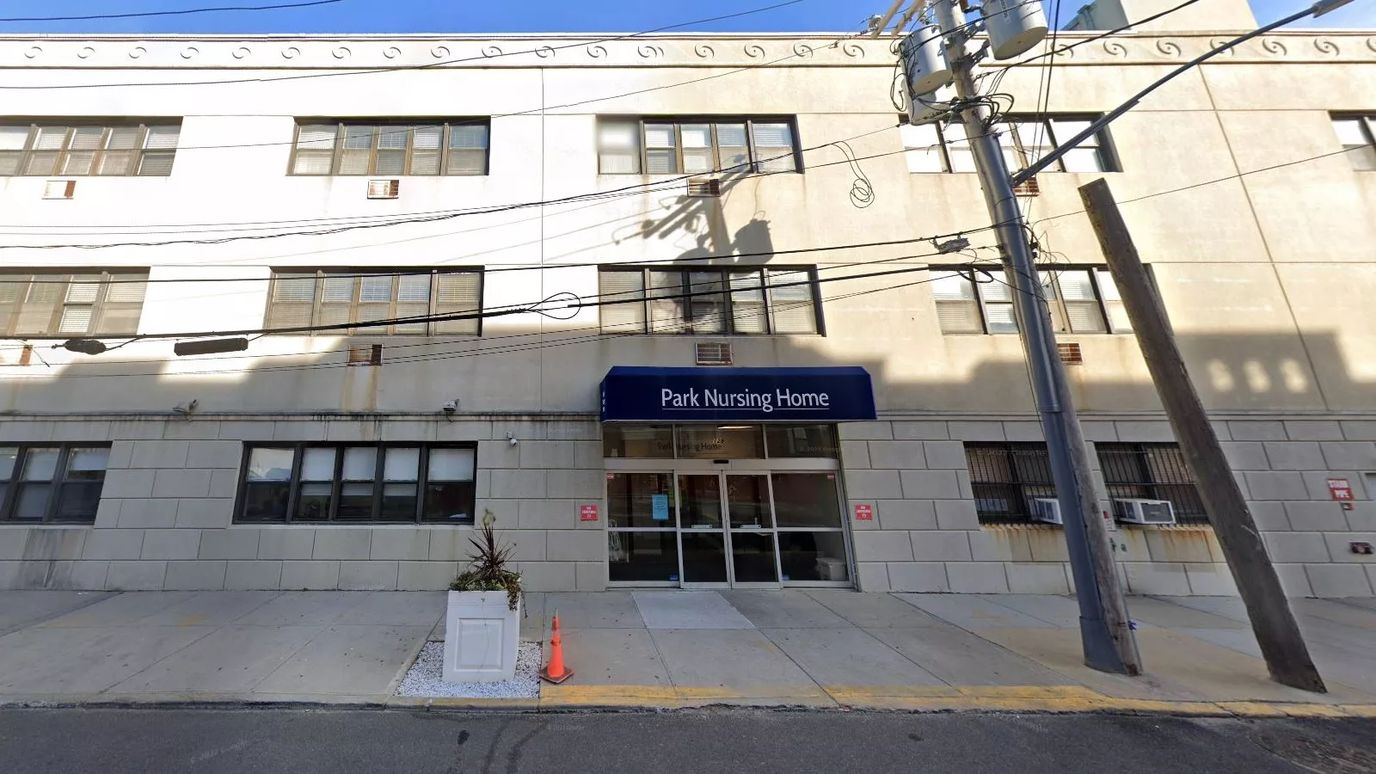 Exterior view of Park Nursing Home building entrance