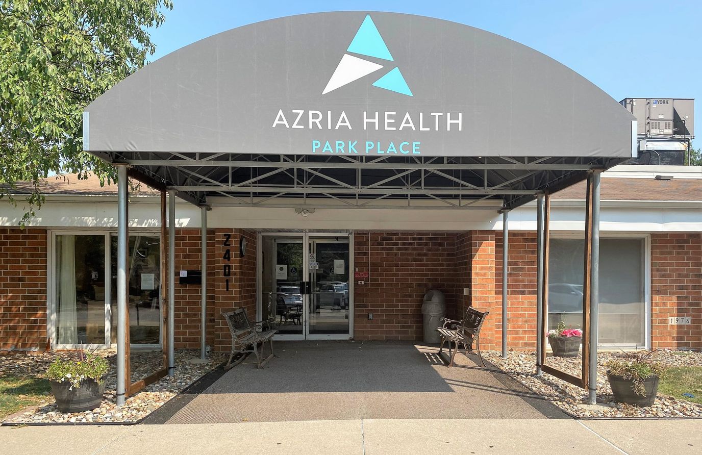 Exterior view of Azria Health Park Place entrance