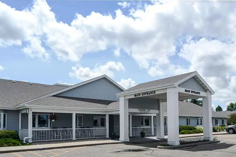 Exterior view of the main entrance of Edgewood Minot Senior Living