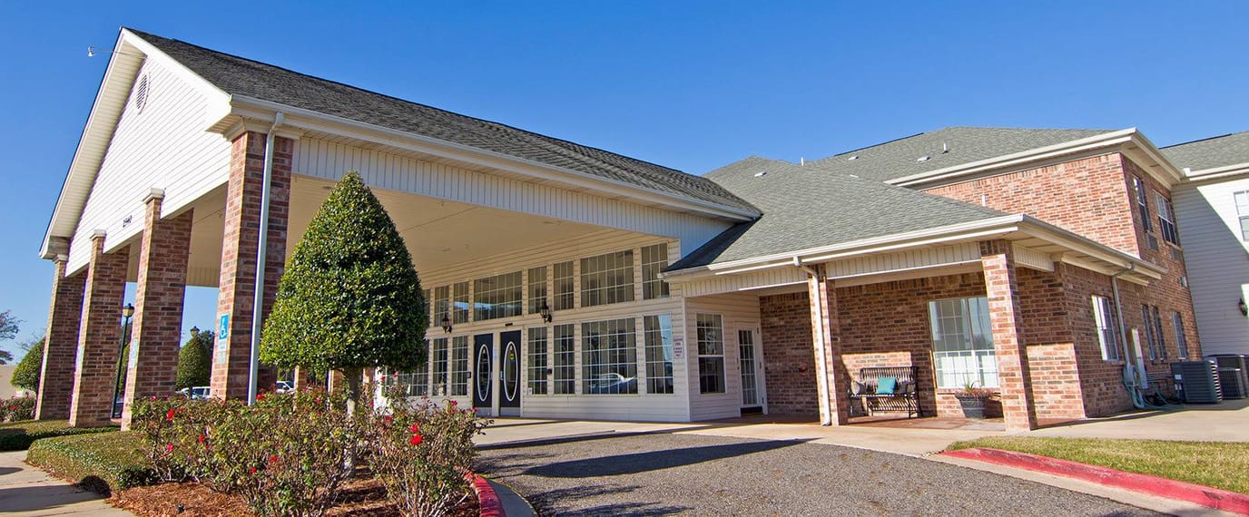 Exterior view of the Brookdale Bossier City building