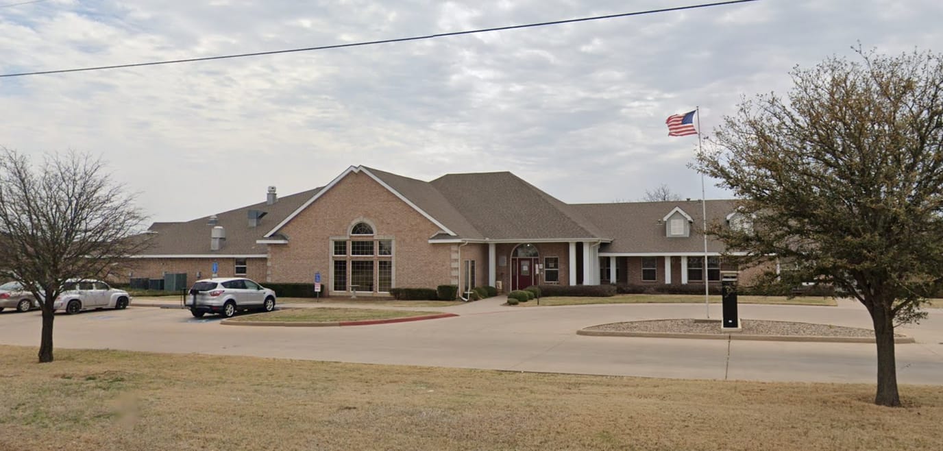 Exterior view of Countryside Senior Living building