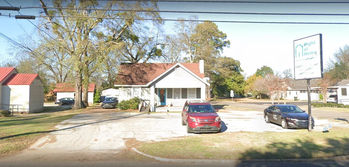 Right at Home – Tuscaloosa