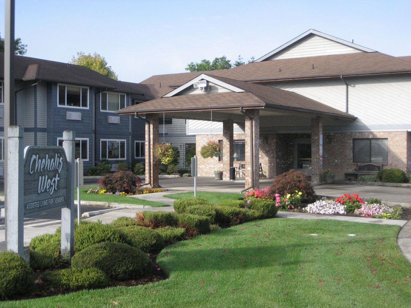 Exterior view of Chehalis West Assisted Living Center