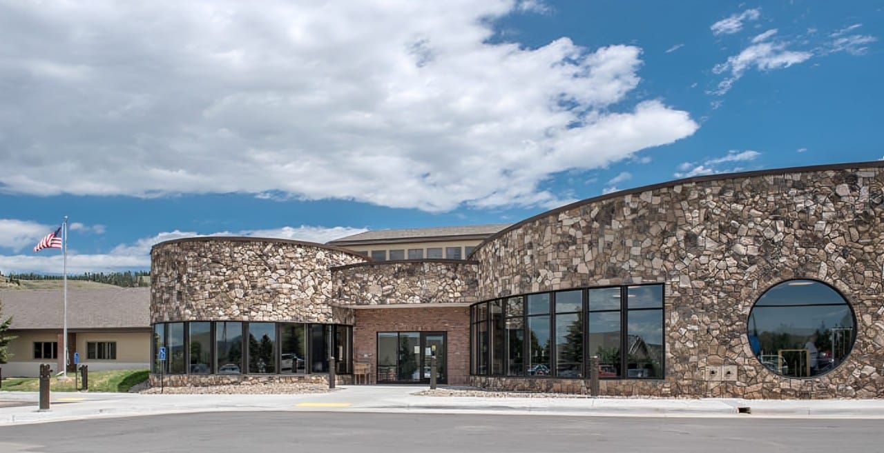 Exterior view of Fountain Springs Healthcare Center