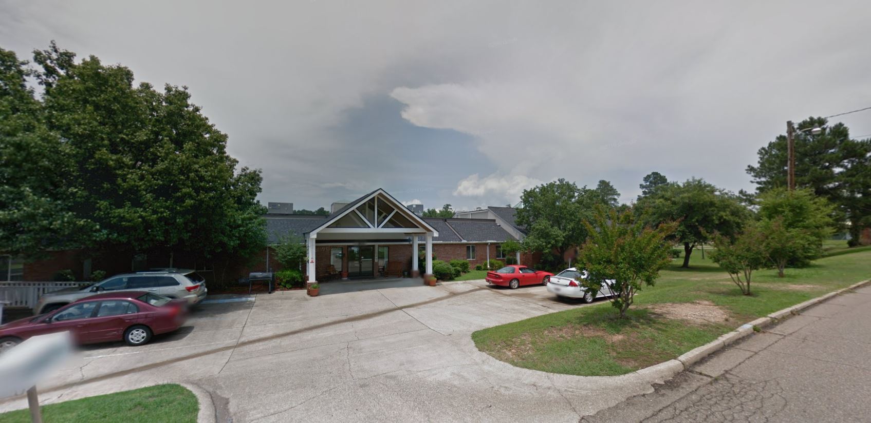 Exterior view of Hudson Senior Center's entrance.