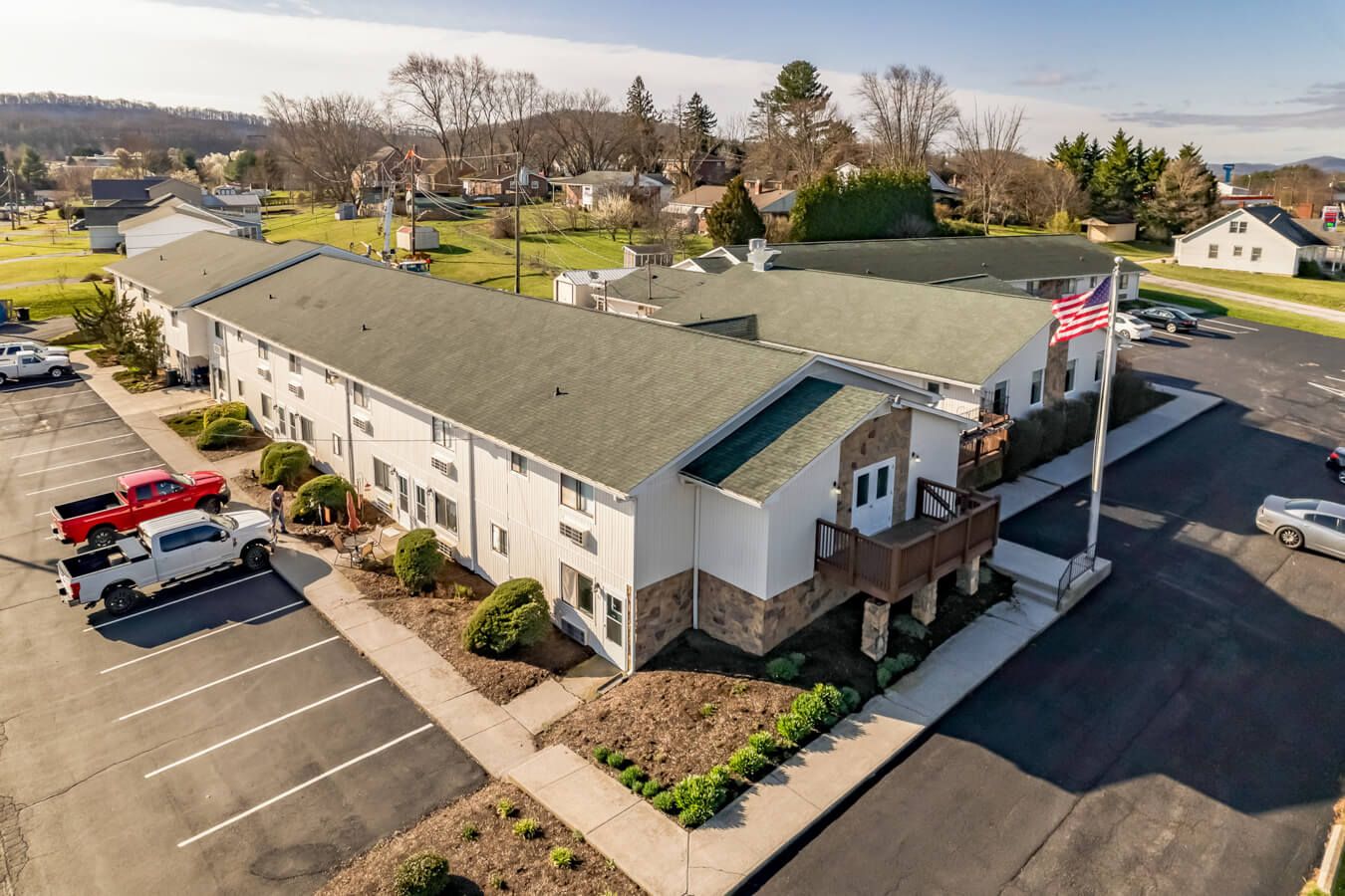 Aerial view of the Spring Oak facility with gardens and parking