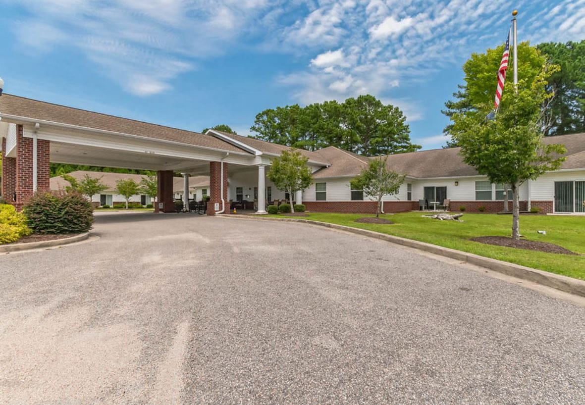 Entrance view of Spring Oak Conway with landscaping