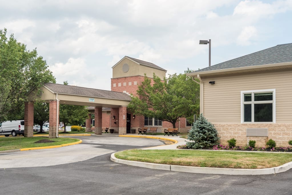 Exterior view of the Spring Oak at Vineland facility