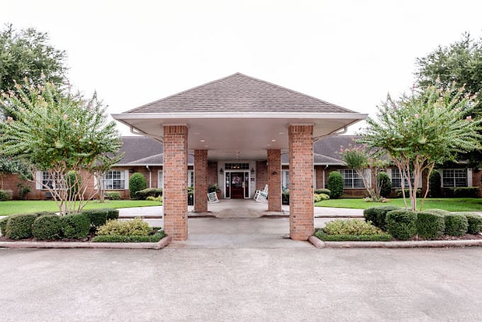Front entrance of The Reserve at First Colony Assisted Living